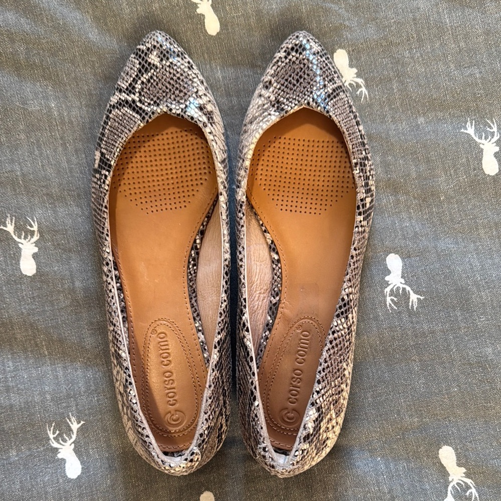Corso Como Women's Snakeskin Flats - Black and Tan